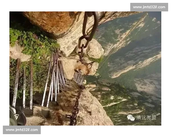 太行栈道惊魂：坠崖阴影下的户外安全之困